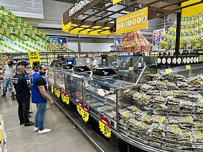 Fiscalização apreende 650 quilos de carnes e frios irregulares em atacadista de Campo Grande