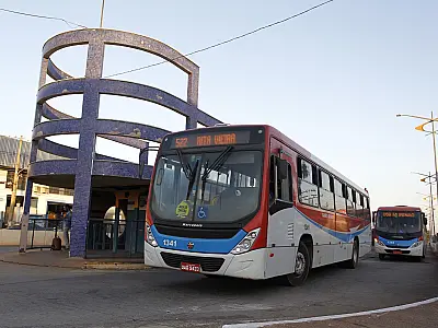 Transporte público em Campo Grande é caro, ruim e demorado, diz Beto Pereira
