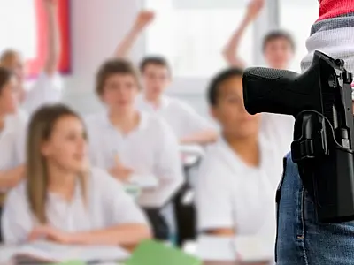 Deputado de MS propõe liberar porte de arma para professores dentro das escolas