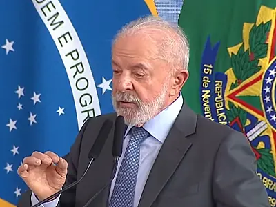 "O Brasil deu uma lição de democracia ao mundo", diz Lula após execução de penas conspiradores