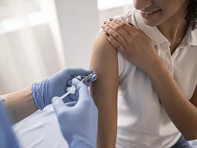 Vacinação contra dengue amplia cobertura em Campo Grande: novos locais de vacinação disponíveis