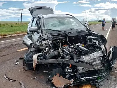 Colisão na BR-060 deixa três mortos e dois feridos em Chapadão do Sul