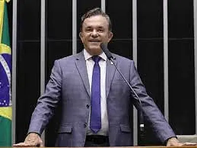 Vander Loubet assume comando do PT em MS sem concorrência e mira eleições de 2026