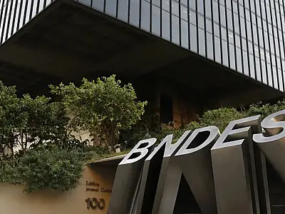 Crédito para micro, pequenas e médias empresas cresce 46% em 2024, totalizando R$ 80,1 bilhões