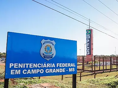 Após fuga de detentos, ministro Lewandowski ordena pente-fino em presídios federais
