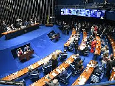 Senado debate redução de prazo de inelegibilidade para políticos