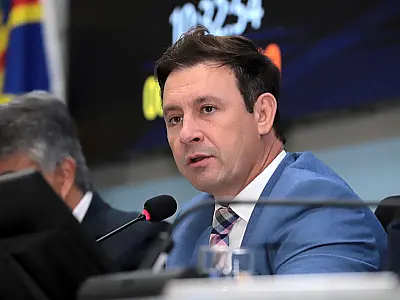 Vereador solicita apoio das forças de segurança após ocupação irregular em área pública de CG