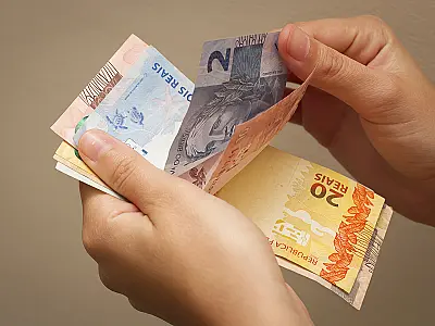Prazo para pagamento da segunda parcela do 13º salário termina nesta sexta-feira