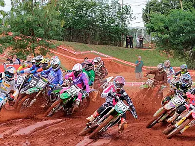 Campeonato Brasileiro de Motocross agita o Parque Jacques da Luz nas Moreninhas