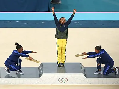 Rebeca Andrade é ouro no solo e se torna a maior medalhista brasileira em Olimpíadas