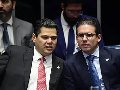 Congresso pede diálogo nos campos comercial e diplomático