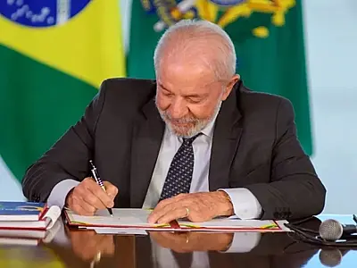 Lei autoriza pagamento retroativo de direitos suspensos na pandemia