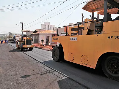 Prefeitura abre licitação de R$ 188 milhões para asfalto e drenagem em mais de 20 bairros da Capital