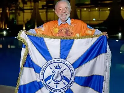 Justiça rejeita ações contra enredo que homenageia Lula e aliados avaliam timing político