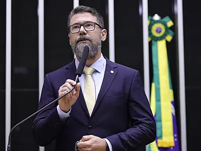 Deputado Marcos Pollon protocola pedido de impeachment contra Alexandre de Moraes