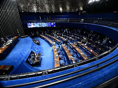 Senado avança em discussão sobre alterações na Lei da Ficha Limpa