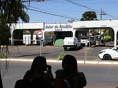 Polícia reconhece falhas em relatório de vistoria na casa de Bolsonaro