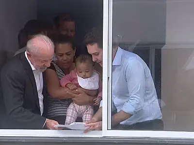 Lula participa de entrega de moradias e formaliza contratos para novos navios no Rio Grande do Sul