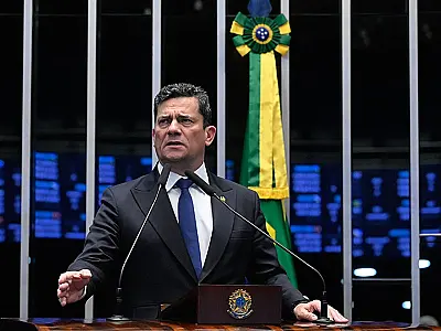 Moro critica reação de Lula à classificação do PCC e CV como grupos terroristas pelos