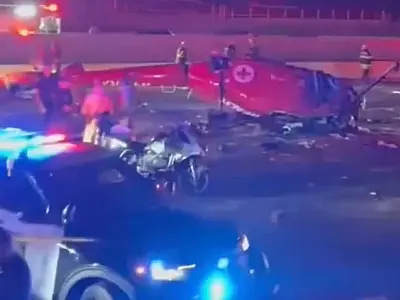 Helicóptero médico cai em rodovia na Califórnia e deixa 3 em estado grave