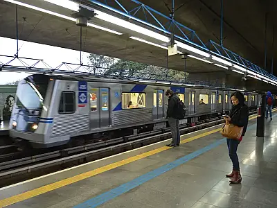 Governo de SP anuncia aumento nas passagens de metrô e de trens