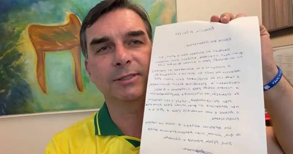 Alexandre de Moraes determina suspensão de visitas de Flávio Bolsonaro e abre apuração eleitoral