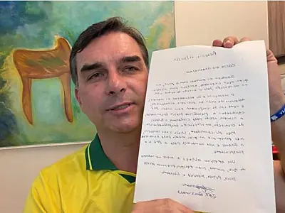 Alexandre de Moraes determina suspensão de visitas de Flávio Bolsonaro e abre apuração eleitoral