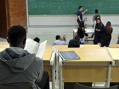 Governo de SC tem 48 horas para explicar lei que barra cotas raciais