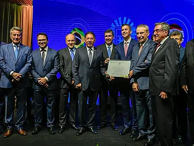 Presidente do Paraguai recebe título de Cidadão Sul-Mato-Grossense