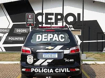 Motorista de aplicativo escapa de sequestro ao pular de veículo em movimento