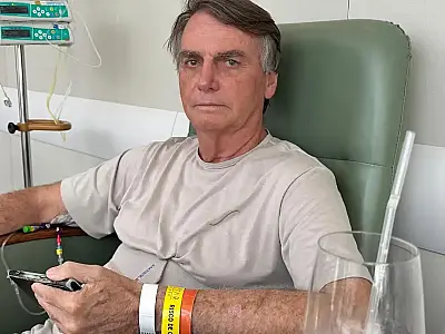 Bolsonaro segue em observação e pode ter alta na quinta-feira