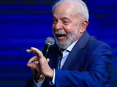 Governo enfrenta desafios na política fiscal devido à resistência de Lula a cortes de gastos