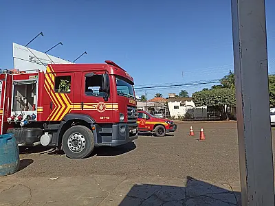 Galho de árvore cai sobre fios elétricos e causa morte de casal em propriedade rural