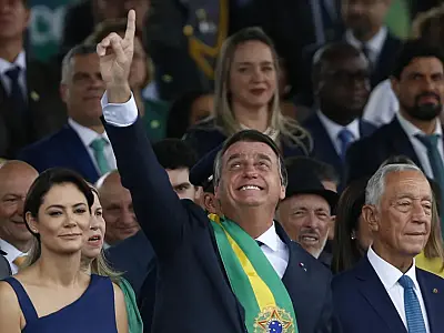Defesa de Bolsonaro busca STF para revogar inelegibilidade