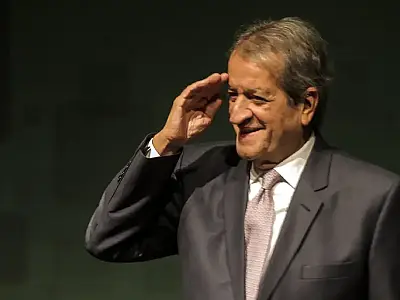 Presidente do PL nega que tenha dado prazo de 15 dias para avaliar candidatura de Flávio