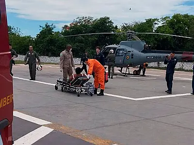 Helicóptero da Marinha resgata mulher adoentada em área remota do Pantanal