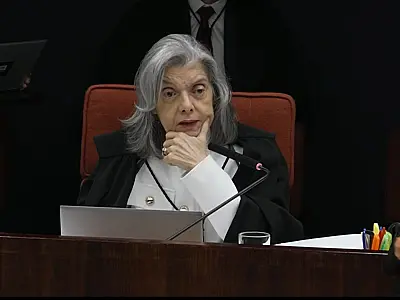 Cármen Lúcia vota pela condenação de Bolsonaro e forma maioria no STF: 3x1