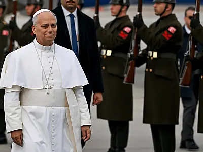 Papa Leão XIV inicia primeira missão internacional com visita à Turquia