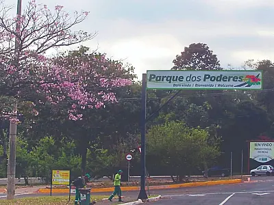 Ladrão rouba mulher no Parque do Sóter e foge para a mata no Parque dos Poderes