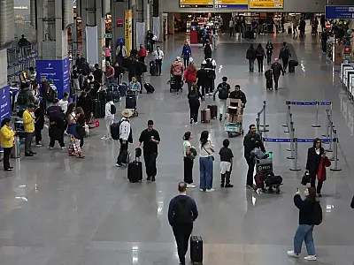 Turismo internacional no Brasil bate recorde em 2025
