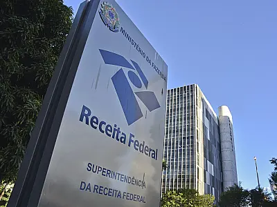 Receita libera consulta a quarto lote de restituição do IR