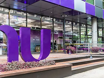 Nubank avança nos EUA e recebe autorização para criar banco nacional