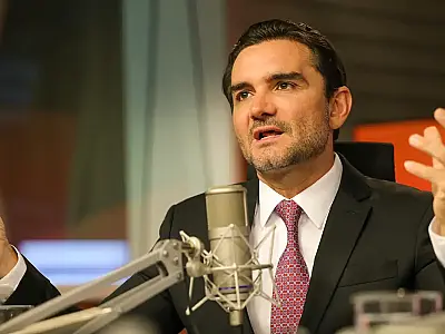 Celso Sabino confirma a Lula que deixará Ministério do Turismo
