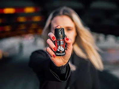 Estado do RJ discute liberação controlada de spray de pimenta para mulheres