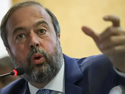 Após apagão, ministro reafirma segurança energética do Brasil e descarta volta do horário de verão