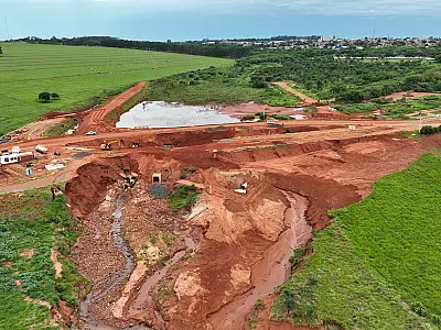 Nova etapa de recuperação da MS-473 começa após contenção de erosão em Nova Andradina

