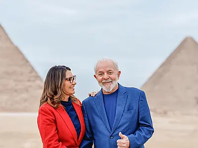 Lula e Janja visitam o Egito enquanto Brasil enfrenta surto de dengue e crise na segurança