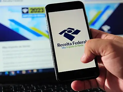 Receita paga o último lote de restituição do Imposto de Renda 2023