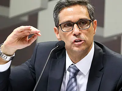 Inflação deve ser negativa em junho, mas ganha força no segundo semestre, diz o presidente do BC