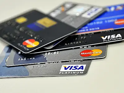 Receita Federal agora monitora transações de cartão de crédito e Pix